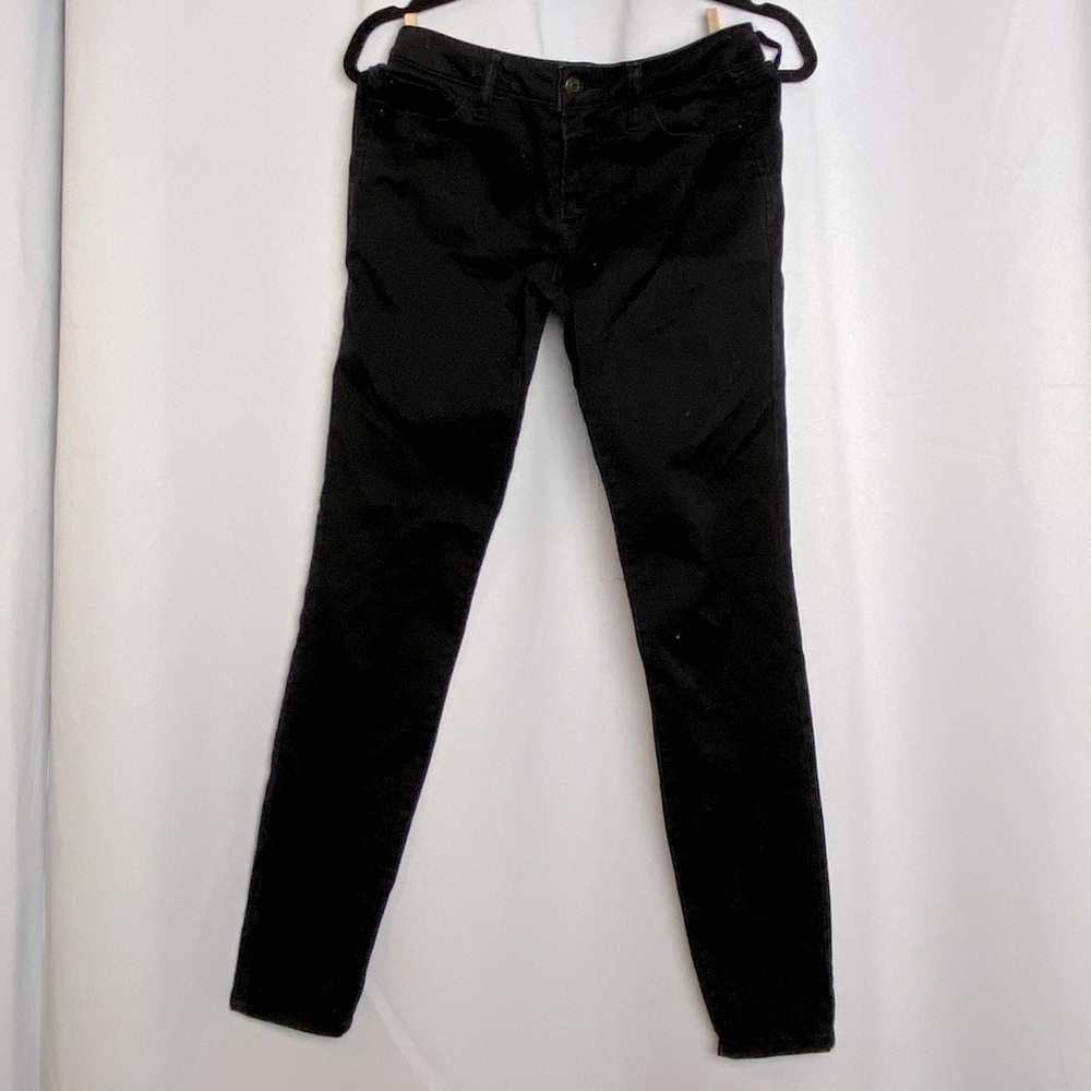 Black skinny jeans